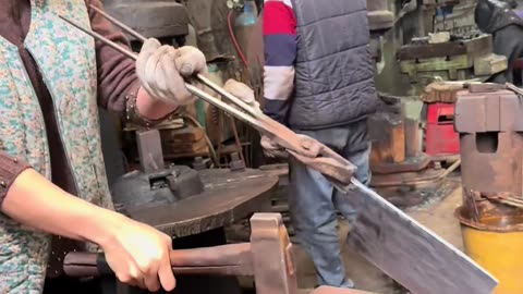 crafting a big knife