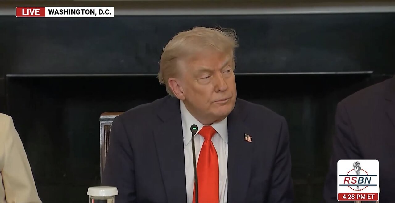 TRUMP❤️🇺🇸🥇🪽🕺HOST A ROUNDTABLE🤍🇺🇸🏅🪽👮AT THE WHITE HOUSE💙🇺🇸🏅🪽🏛️👮♂️⭐️