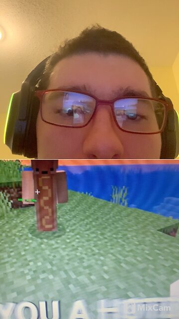 My reaction to mmjoemele playing Minecraft