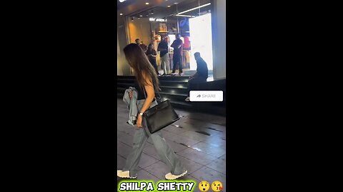 Bollywood Actress Shilpa Shetty Last Night in West Bandra Mumbai🔥🌹❤️