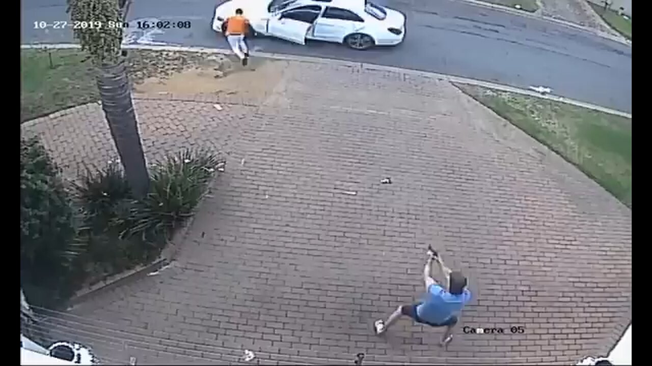 Robbery Goes Wrong For the Thief in South Africa