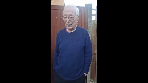 80 year old man caught messaging 14 year old