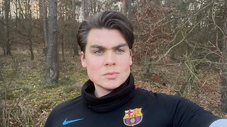 Why Women Avoid Attractive Men