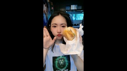 Burger mukbang, 40s mukbang