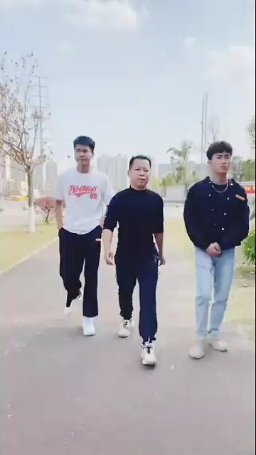 best friend helping each other like a brother