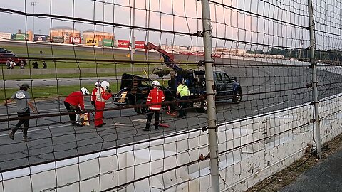 THURSDAY NIGHT THUNDER CHAOS! Ron Capps & Sammy Swindell HUGE Wreck at IRP |