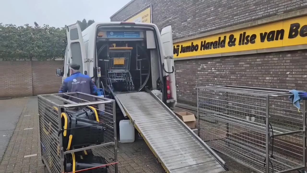 🤯✨ Watch How They Clean Carts Like Never Before! | FeedMyCuriosity