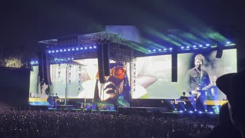 Live Forever - Oasis Live 25