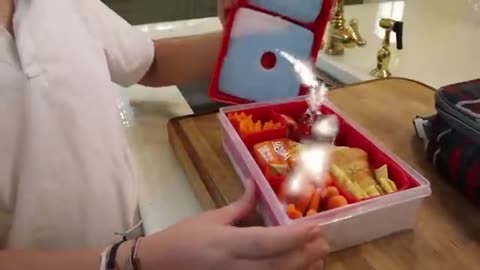 FiRST DAY of SCHOOL MORNING ROUTINE w/ Mom of 16 KiDS!