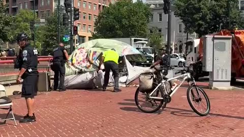 D.C. POLICE DESTROY HOMELESS TENT - THROWN STRAIGHT INTO A GARBAGE TRUCK