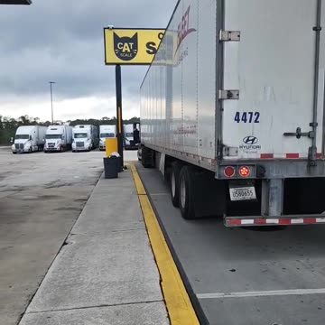 DONT BE THIS GUY #ourtruckinglife #trucker #truckdrivers #reallifetruckers #atruckerslife