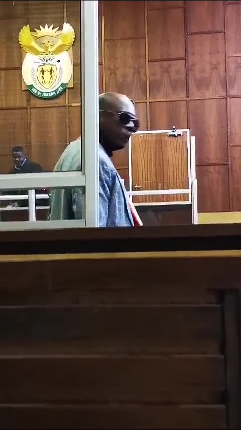 I'll teach you what journalism is - pigs