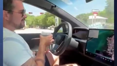 RESPONDE AÍ, LARA...