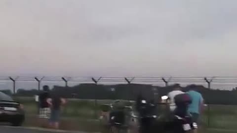 Moment Polish F-16 leaves BLAZING trail of flames after plunging into ground