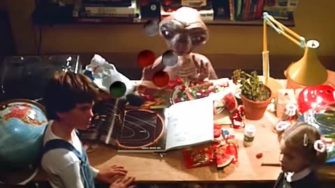 👦👽 "वो एलियन था… लेकिन दिल इंसानों से भी बड़ा!"