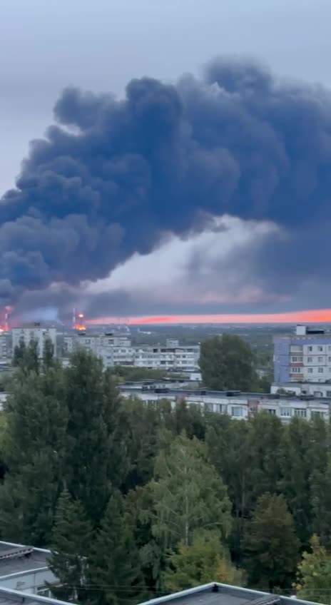 Apocalyptic Scenes in the Russian City of Novokuybyshevsk After Drone Strike on Refinery