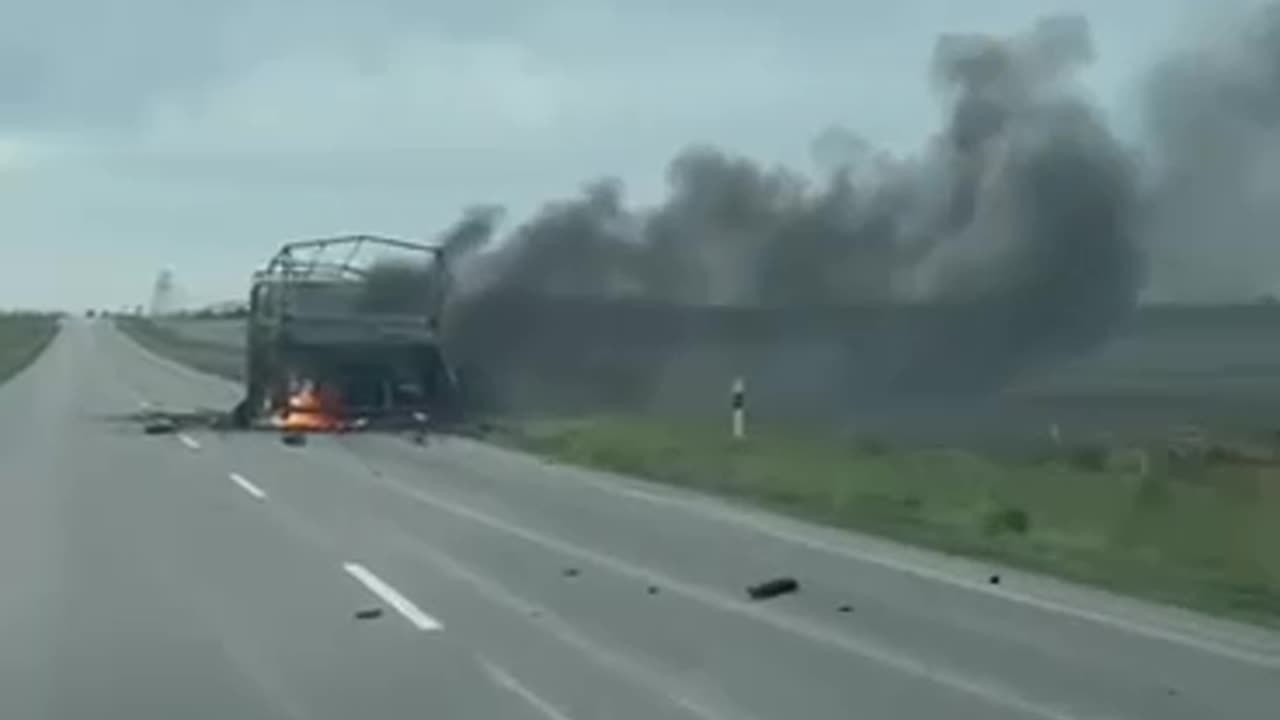 ⚠️ Russian drones are already flying to the Kramatorsk-Dobropillia highway.