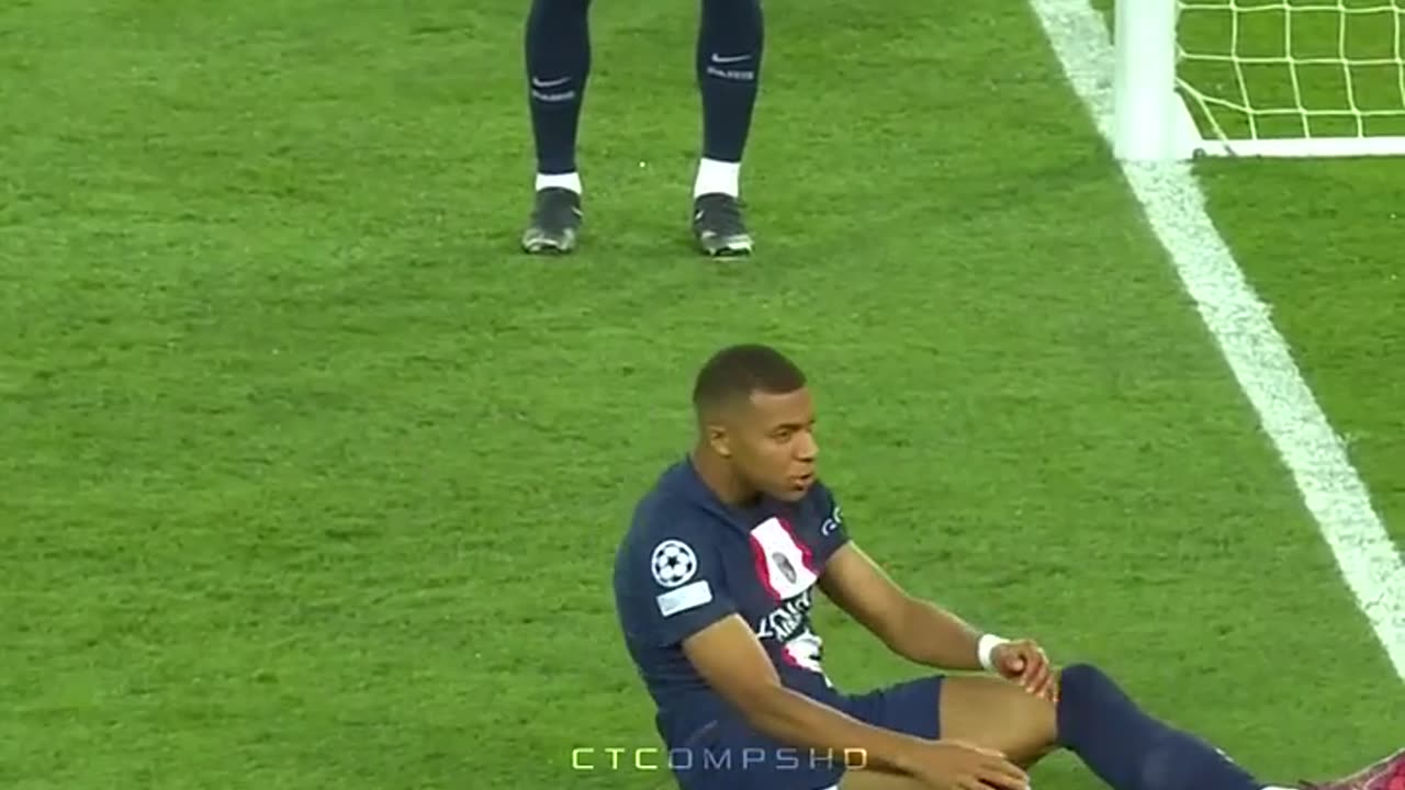 Mbappe being selfish