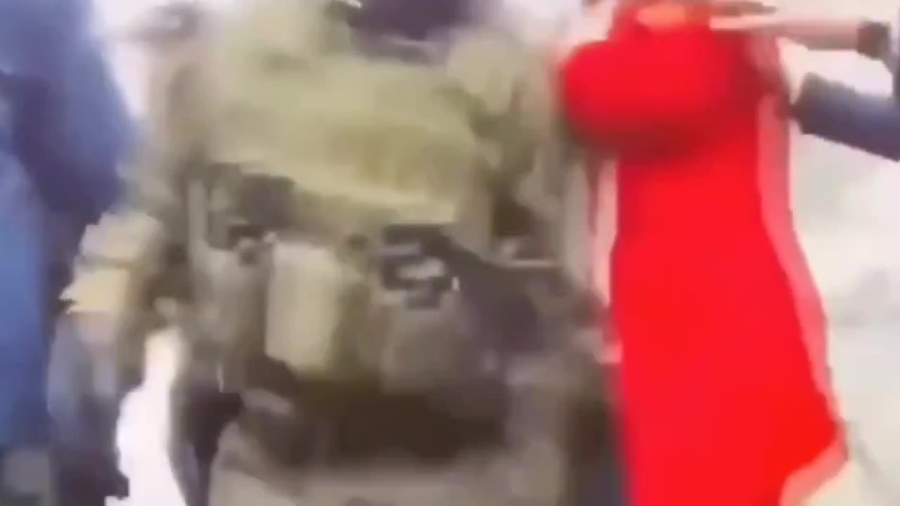 U.S. Rep. LaMonica McIver Appears To Assault Federal Agents While Storming ICE Facility