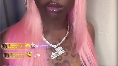 - BARBIE ; TALKING ABOUT TRAP CECE SAYING SHE'S CUTTING BARBIE OFF !