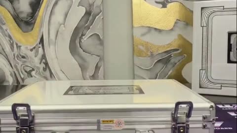 WHAT’S THE LAST CARD?