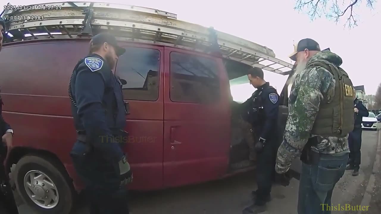 Body-worn camera footage shows RPD officers helping Border Patrol during a traffic stop