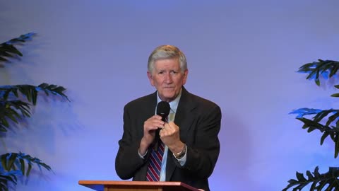 A Now Word: "Act Like Men and Be Strong!" | Mike Thompson LIVE (Sunday 6-15-25)