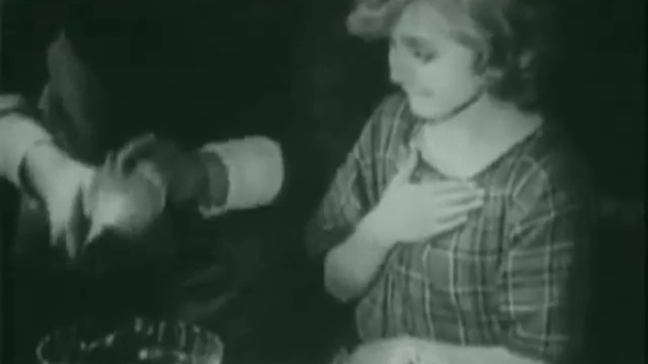 Joyless Street [Die Freudlose Gasse] [1925]