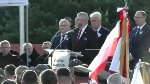 Przemówienie Grzegorza Brauna pod Pomnikiem Rzezi Wołyńskiej - Domostawa, 12 lipca 2025