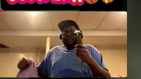 Bro Shooting Like It’s 1940 😭🏀