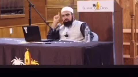 Cancelling the American Constitution by Islamism *1min