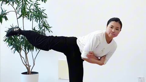 1236.一腿又一腿 髖胯自然開