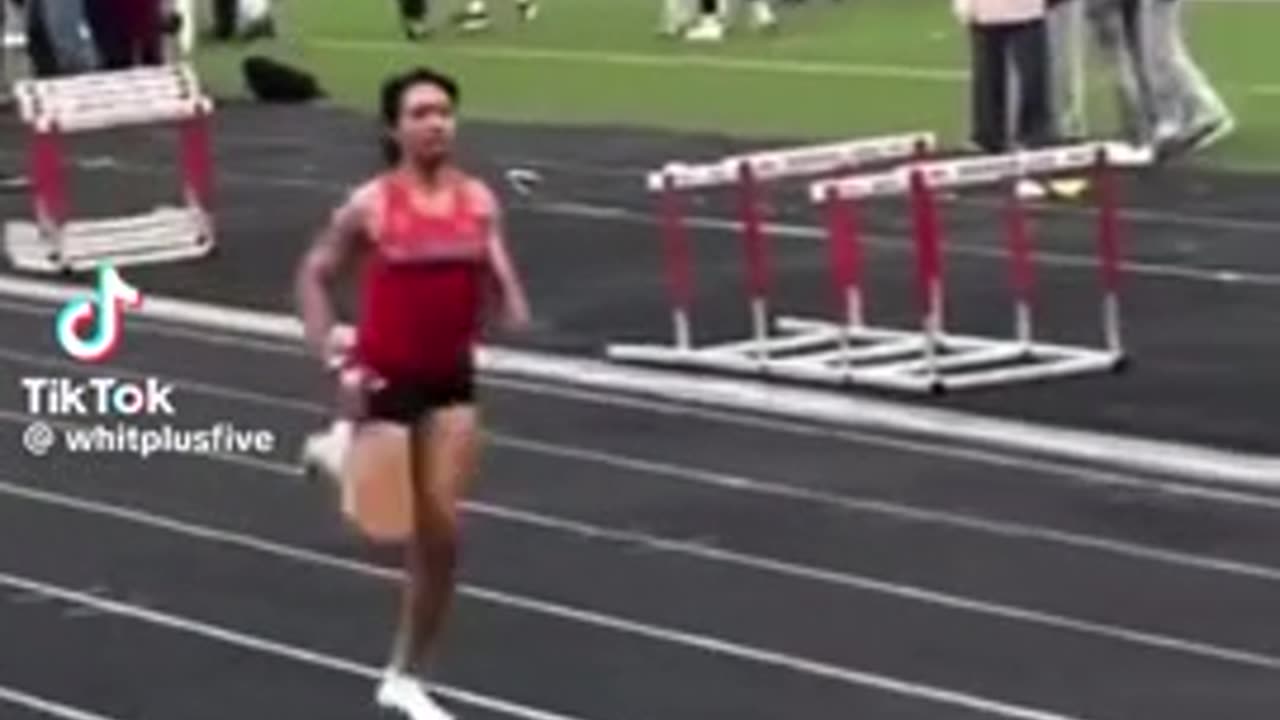 Male Runner Sets 400 Record In Women's Event