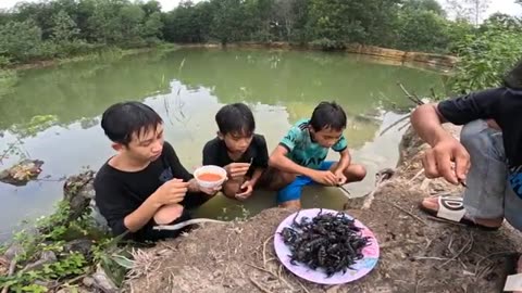 100 Hours Survival in the Fields Catching Scorpions