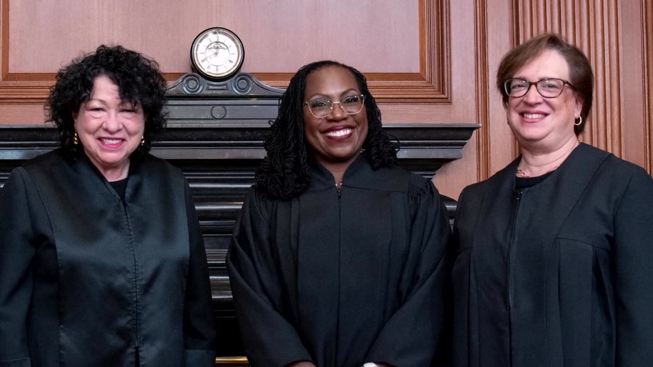 U.S. Supreme Court lifts limits on deportations to 'third countries'