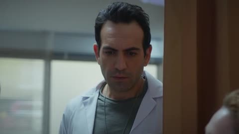 Bahar huye llorando tras escuchar el latido del bebé de Naz y Evren