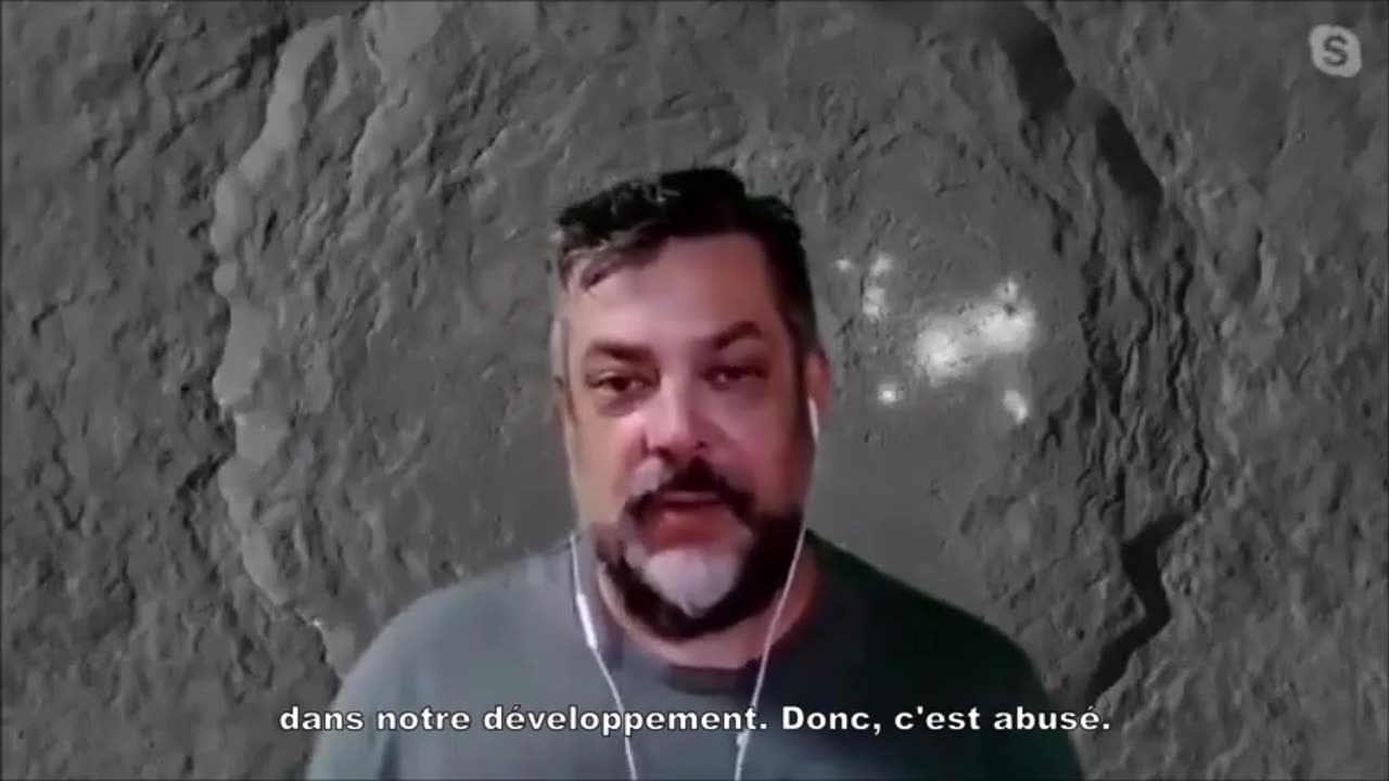 Il y a une dissimulation de voyage dans le temps, selon Philip Corso Jr.