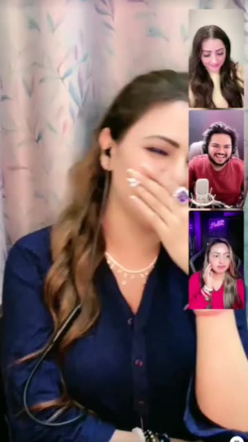 yeah Maruti Pritb vai raat ko room per a Jana so beautiful girls live show