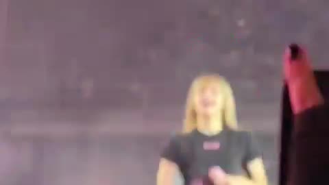 Blackpink Lisa World Tour Deadline 1