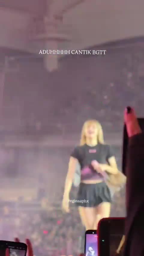 Blackpink Lisa World Tour Deadline 1