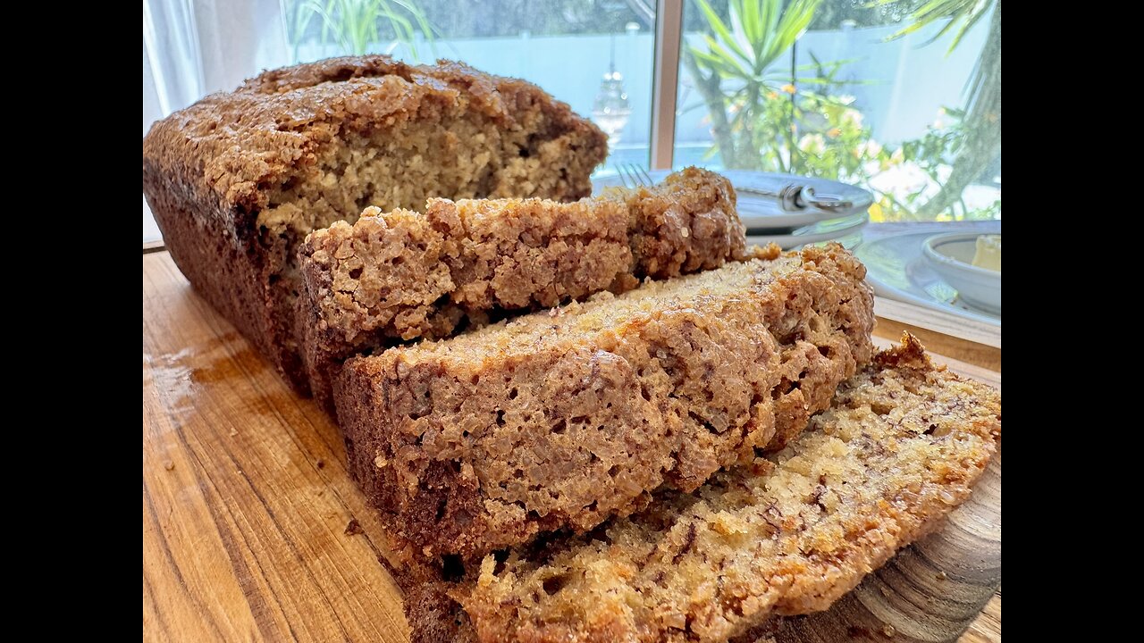 The Ultimate Banana Bread Everyone Loves!