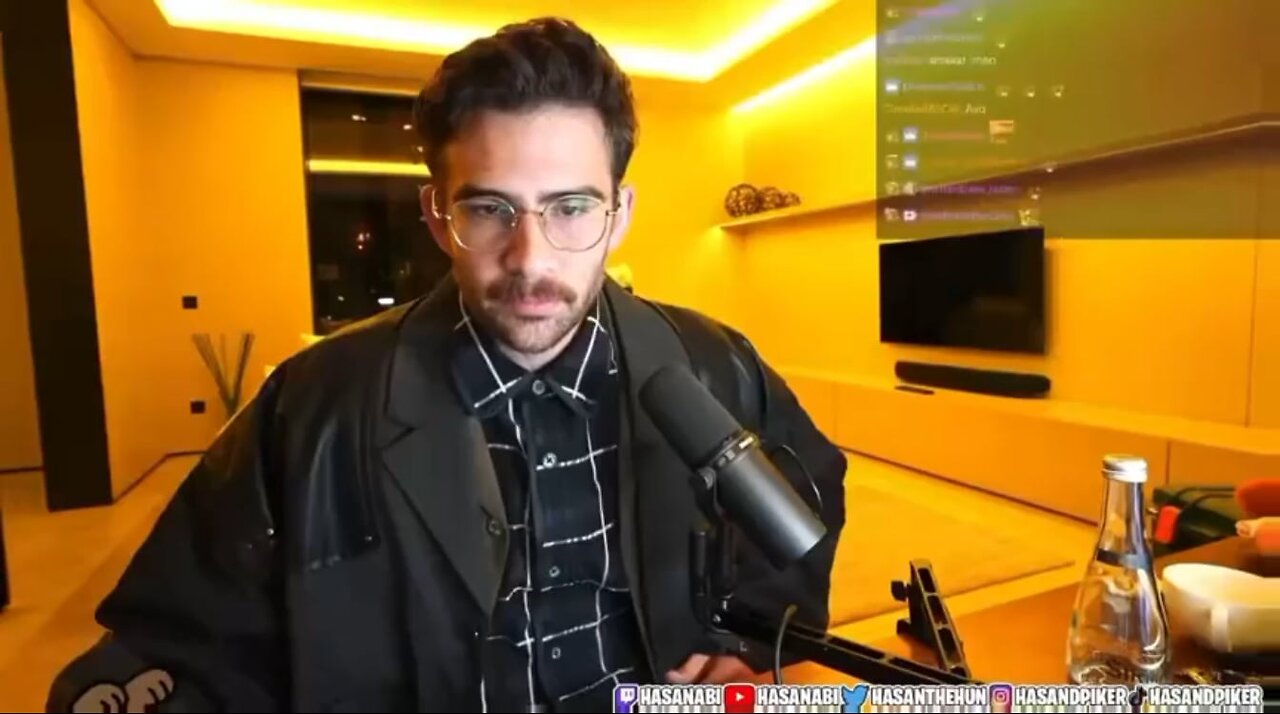 Hasan bans 33-month subscriber and tells him to commit suicide for co... [nabz6bgyga2g1]