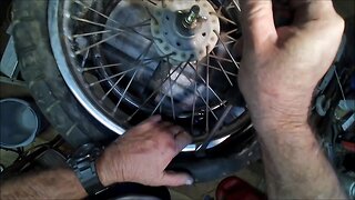 Breaking the tire