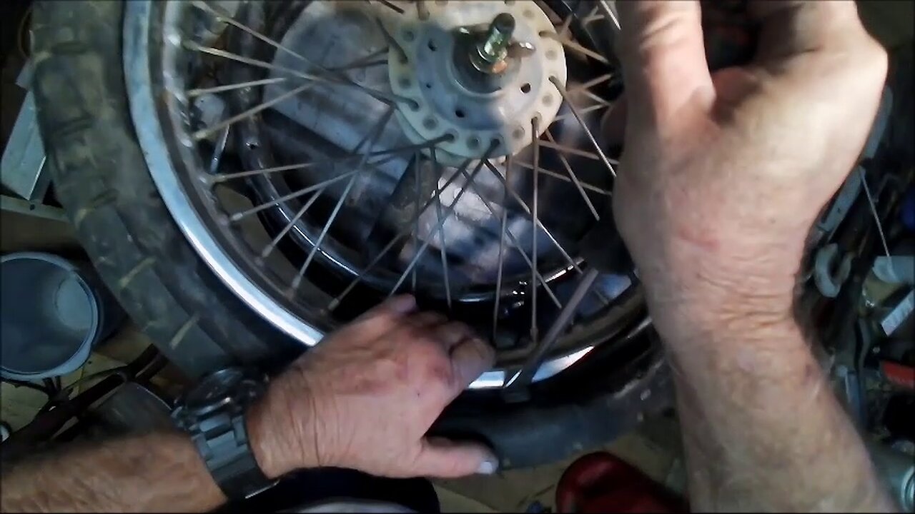 Breaking the tire