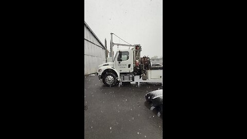 Snowing on my truck ❄️☃️🌨️