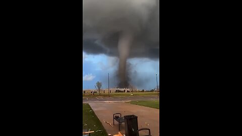 What_to_Do_When_a_Tornado_Hits!