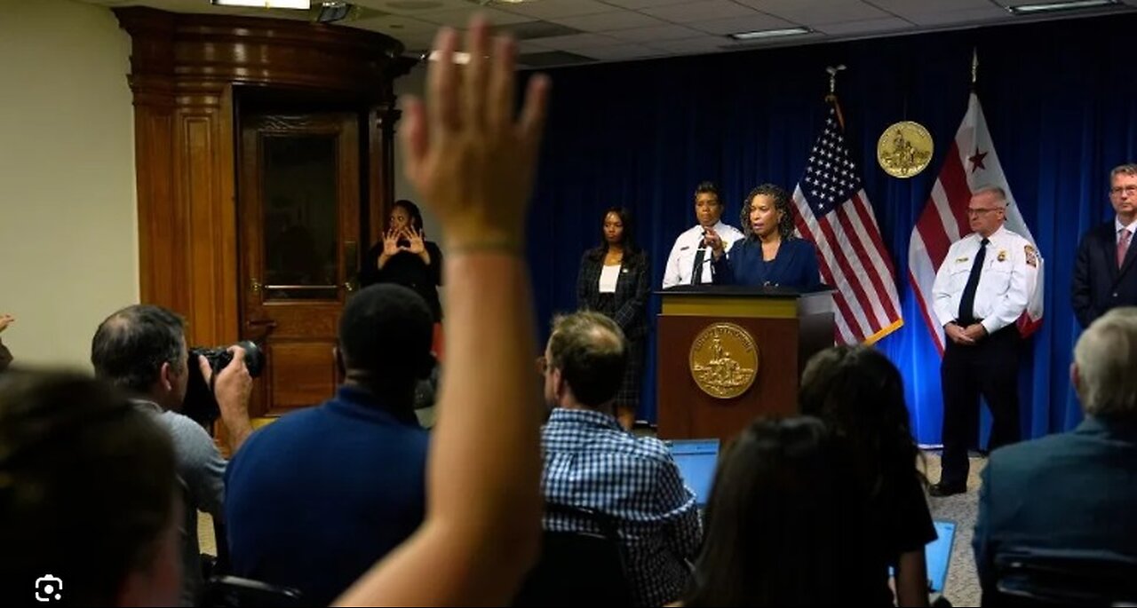 D.C. Mayor Changes Tune, Urges Residents to Fight Back Against Trump’s ‘Authoritarian Push’