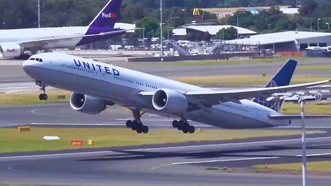 Boeing 777 Suffers Hydraulic Leak During Takoff