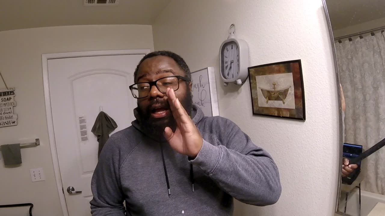 Moefoejoejoe - Hey Grinch Come Get This Fade