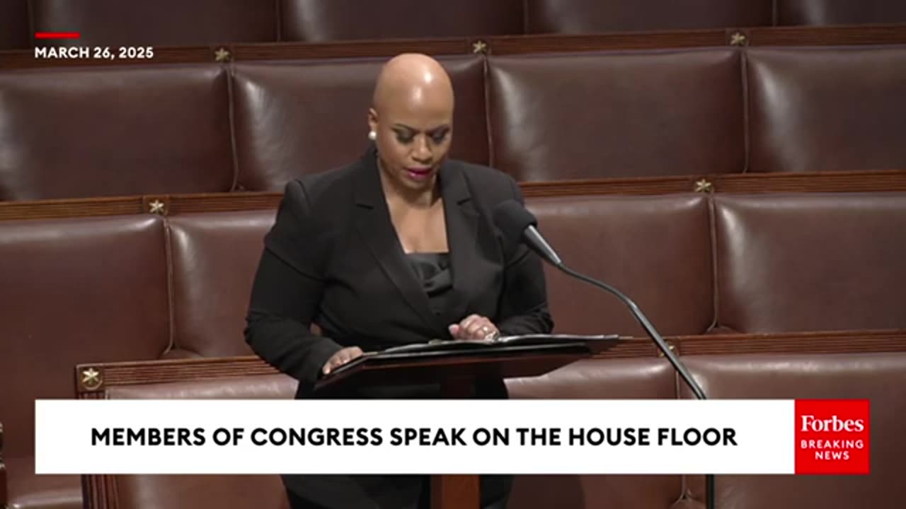 BREAKING NEWS: Ayanna Pressley Demands Pete Hegseth's Resignation After Leaked Signal War Plans